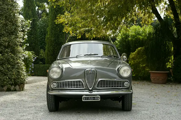 Alfa Romeo Giulietta Sprint - Frontale