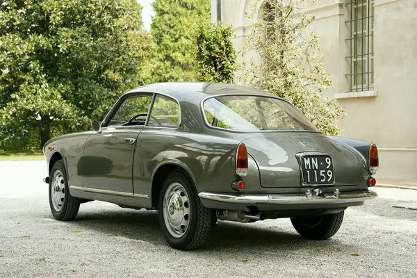 Alfa Romeo Giulietta Sprint - Tre quarti posteriore