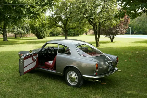 Alfa Romeo Giulietta Sprint - Abitacolo visto da dietro
