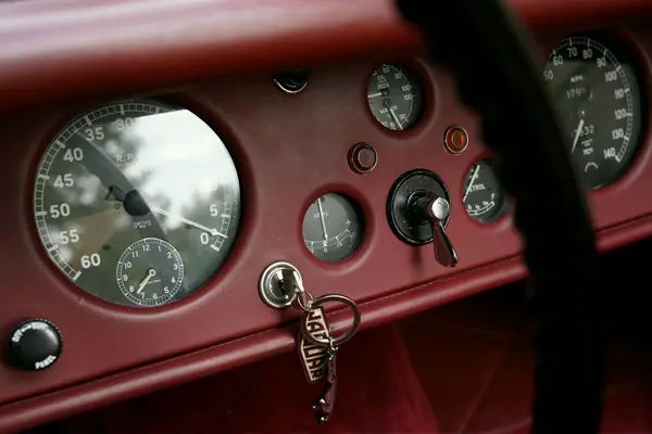 Jaguar XK 120 SE Roadster - Strumentazione e chiave