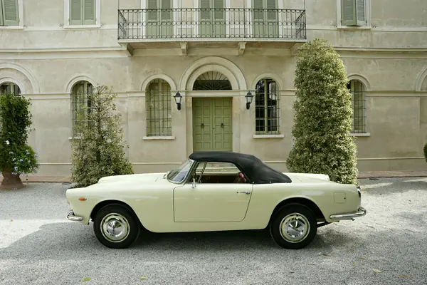 Lancia Flaminia Convertibile Touring - Con capote, fiancata