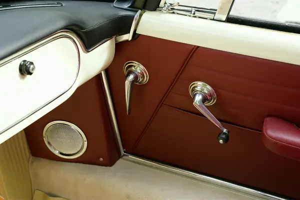 Lancia Flaminia Convertibile Touring - Pannello porta