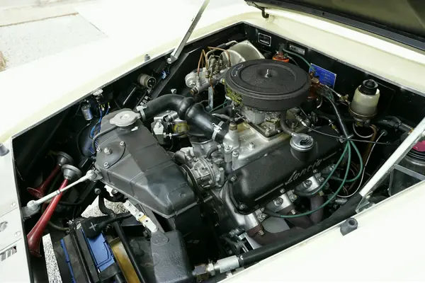 Lancia Flaminia Convertibile Touring - Vano motore